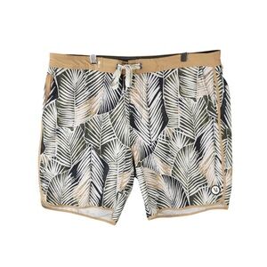 Vuori Cruise Boardshort Mens W36 x 7" Inseam Beige Wheat Fronds Pattern STY#V314